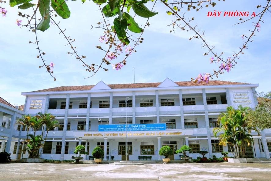 Đánh Giá Trường THPT Nguyễn Chí Thanh - Đam Rông Tỉnh Lâm Đồng Có Tốt Không