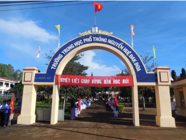Đánh Giá Trường THPT Nguyễn Huệ- Gia Lai Có Tốt Không