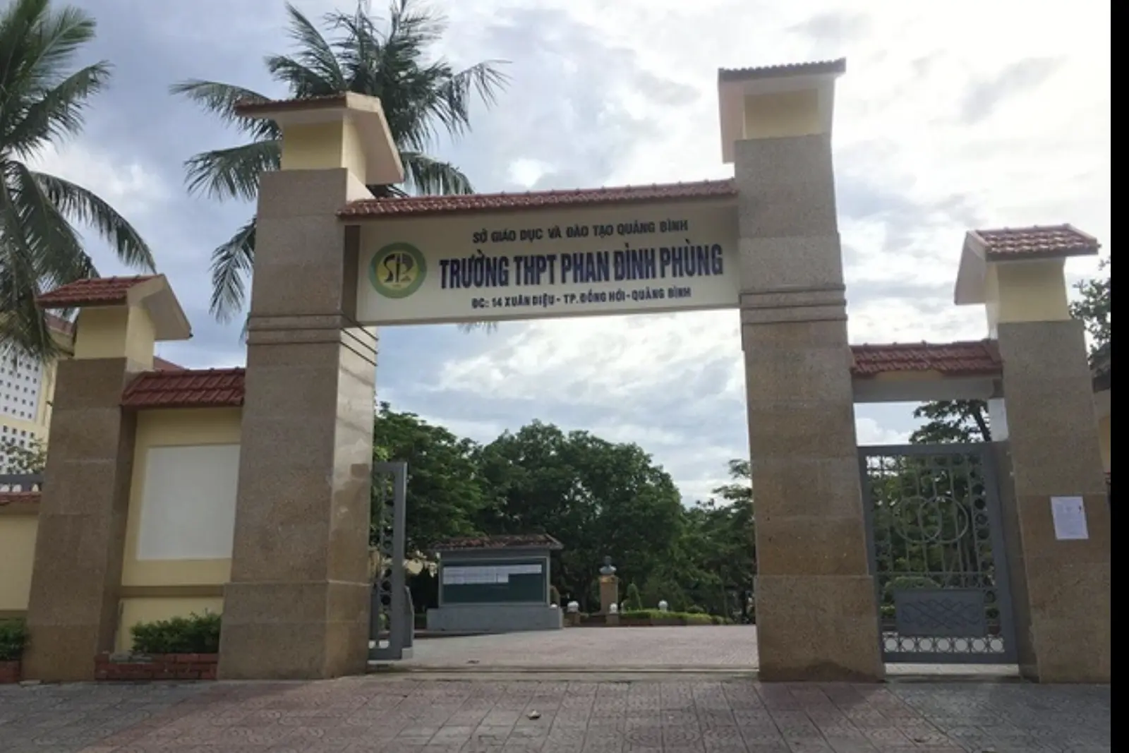 Đánh Giá Trường THPT Phan Đình Phùng - Quảng Bình Có Tốt Không