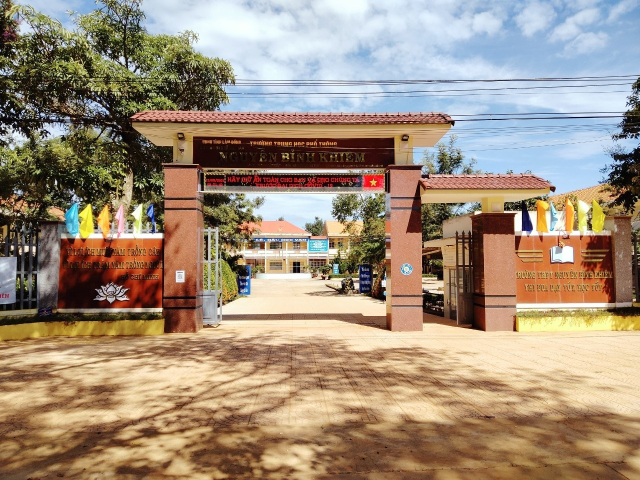 Đánh Giá Trường THPT Nguyễn Bỉnh Khiêm Tỉnh Lâm Đồng Có Tốt Không?