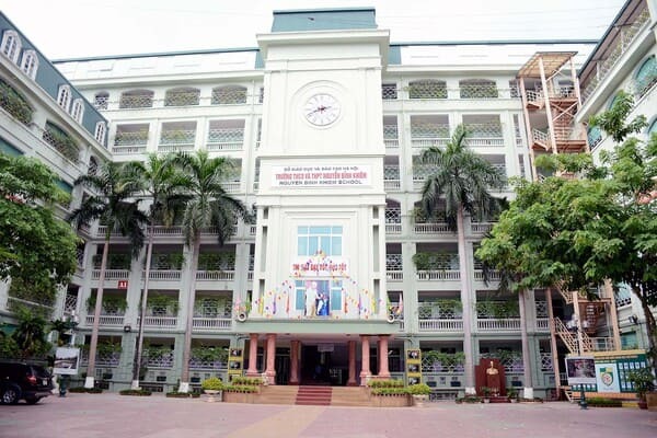 Đánh Giá Trường THPT Nguyễn Bỉnh Khiêm-Cầu Giấy Có Tốt Không