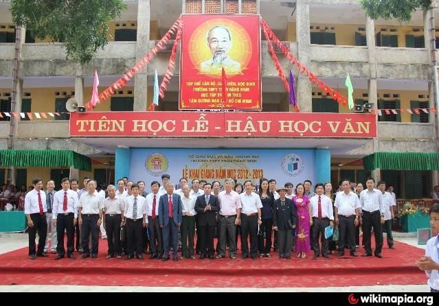 Đánh giá trường THPT Trần Đăng Ninh – Hà Nội Có Tốt Không?