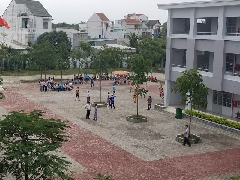 Khuôn viên trường THPT Phước Kiển - Tp Hồ Chí Minh