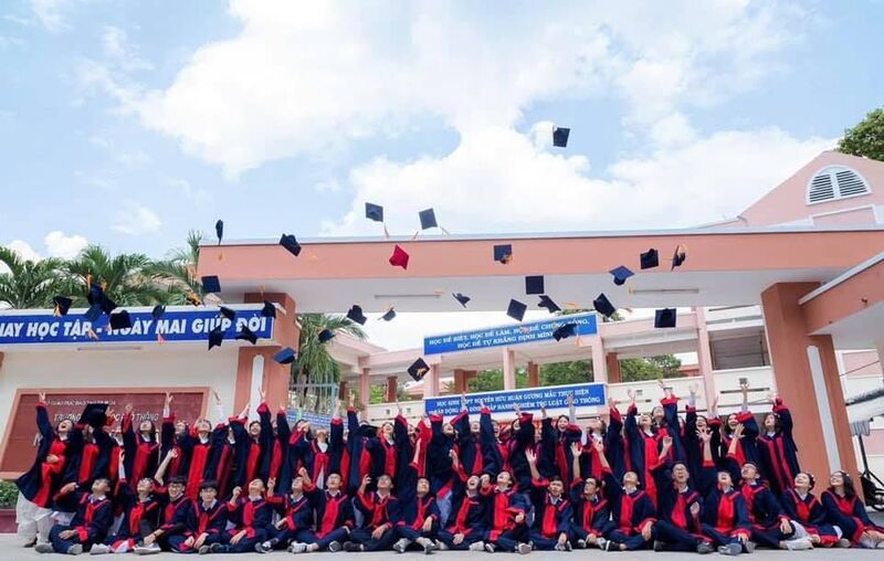 Tỷ lệ tốt nghiệp của THPT Nguyễn Hữu Tiến TPHCM cao