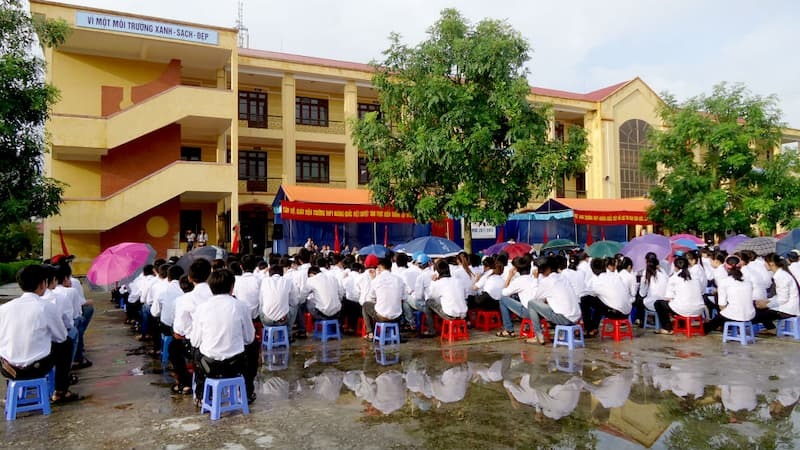 đánh giá Trường THPT Hoàng Quốc Việt có tốt không