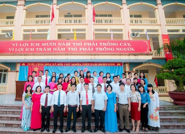 Đánh giá Trường THPT Nguyễn Hữu Tiến- Hà Nam có tốt không?