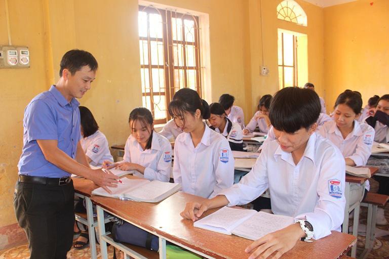 Đánh giá Trường THPT Khúc Thừa Dụ có tốt không?