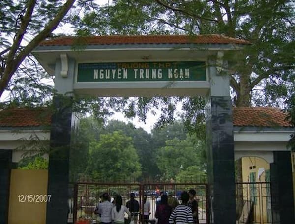 Đánh giá Trường THPT Nguyễn Trung Ngạn – Hưng Yên có tốt không