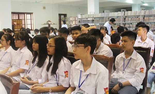 Đánh Giá Trường THPT Hồng Quang - Hải Dương Có Tốt Không