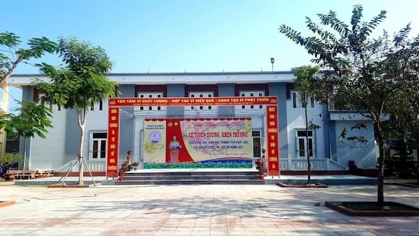 Đánh giá Trường THPT Triệu Sơn 3 tỉnh Thanh Hóa có tốt không?
