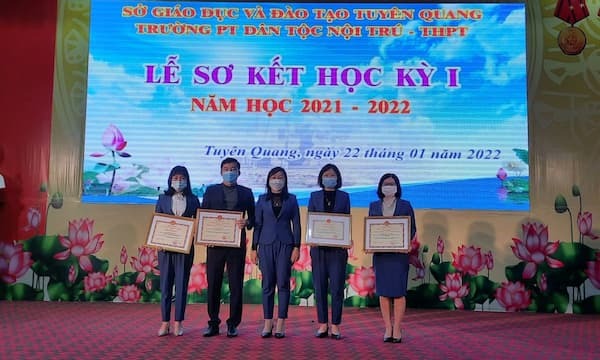 Đánh giá Trường Phổ thông Dân tộc nội trú THPT tỉnh Tuyên Quang có tốt không?
