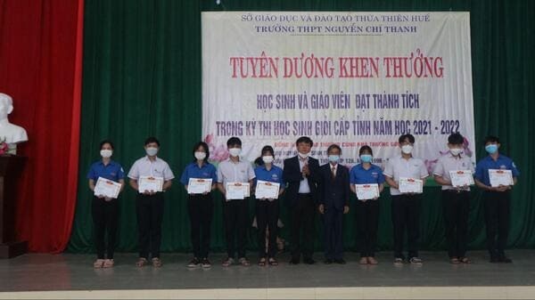 Đánh Giá Trường THPT Nguyễn Chí Thanh- Huế Có Tốt Không