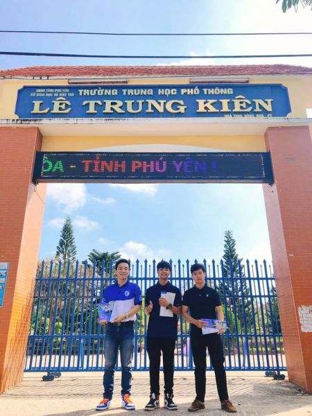 Học sinh trường THPT Lê Trung Kiên – Phú Yên