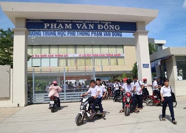 đánh giá Trường THPT Phạm Văn Đồng có tốt không