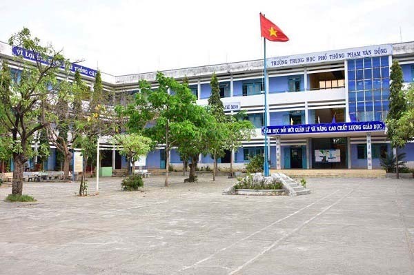 đánh giá Trường THPT Phạm Văn Đồng có tốt không