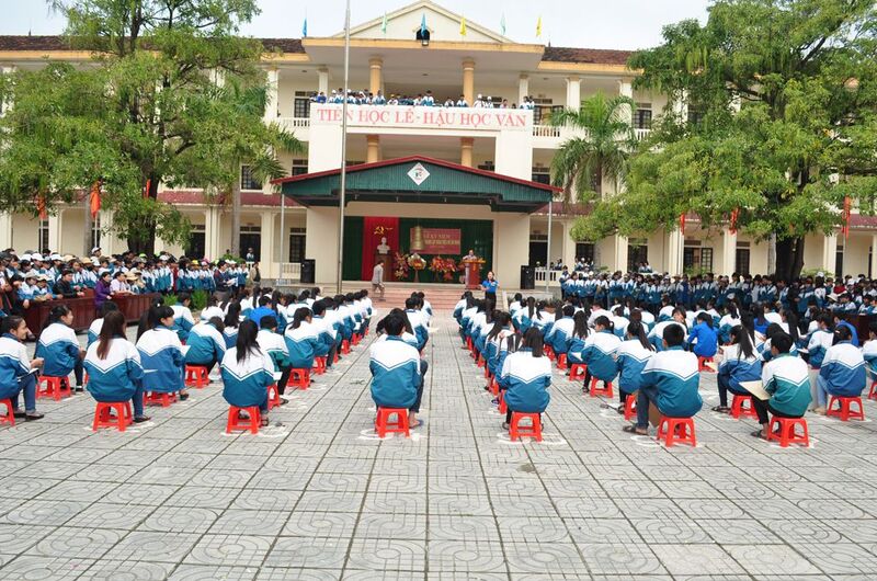 Học sinh trường Quỳnh Lưu 2 tham dự lễ khai giảng