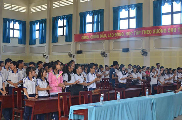 Đánh Giá Trường THPT Phú Thạnh - Tiền Giang Có Tốt Không