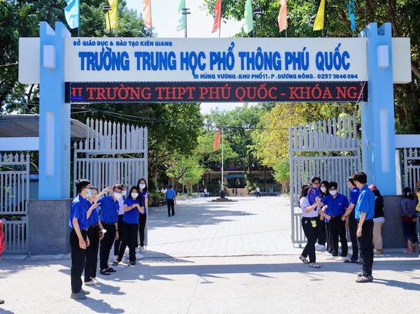  Đánh Giá Trường THPT Phú Quốc - Kiên Giang Có Tốt Không
