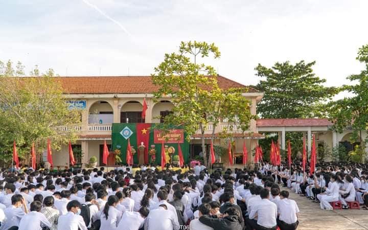 đánh giá Trường THPT Nguyễn Thái Học có tốt không